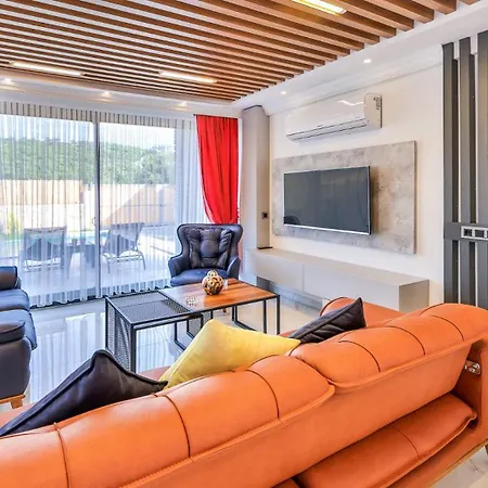 Agullu Village 3 Bedroom Private Pool And Garden Kaş