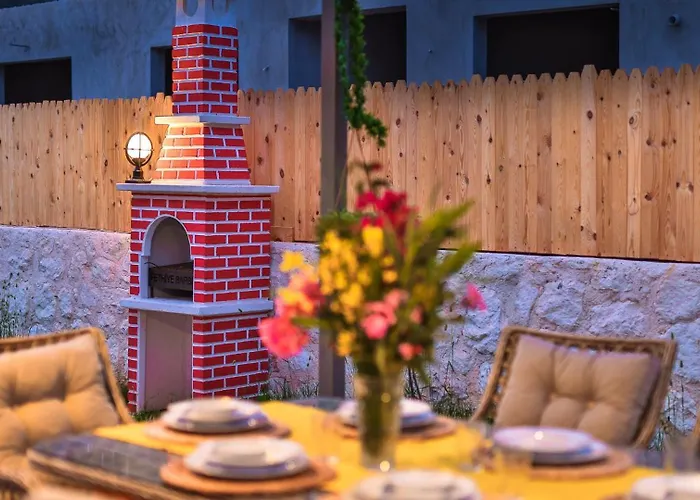 Agullu Village 3 Bedroom Private Pool And Garden